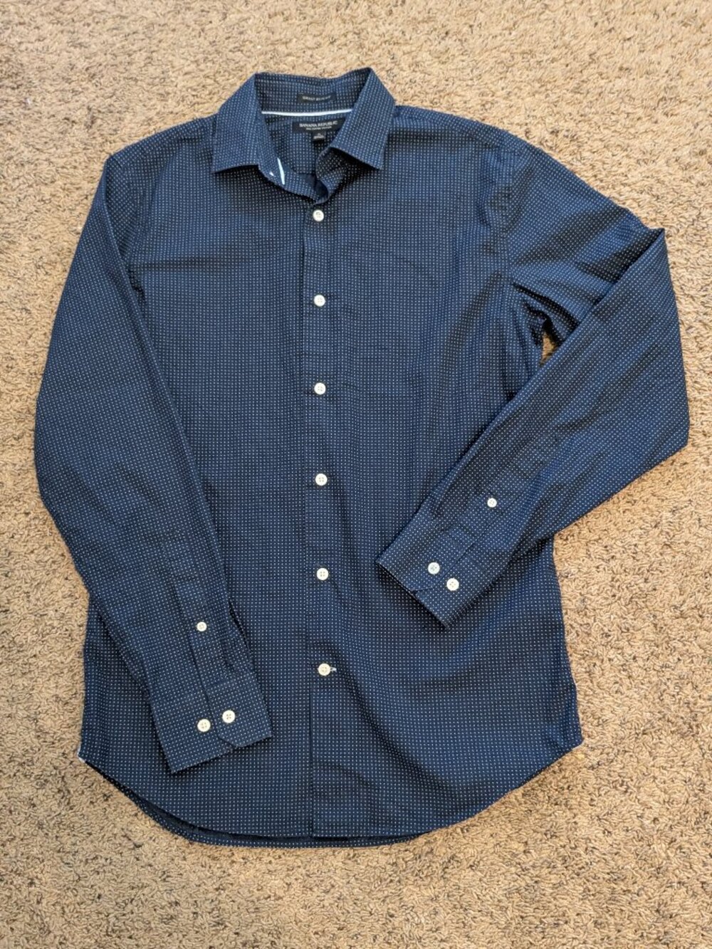 Banana Republic Men's Button Down Long Sleeve Dark Blue Small